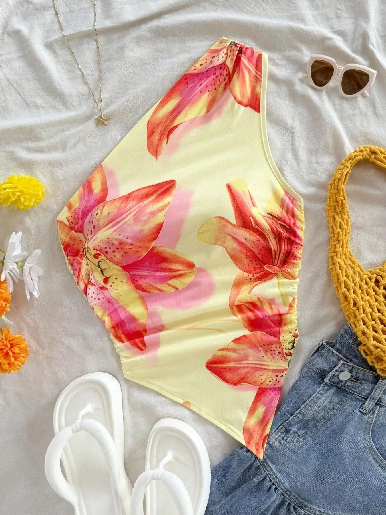 Women's Fashion Summer Casual Elegant Chic Asymmetrical Shoulder Strap Shirt, Ultra-Thin No-Shoulder Sleeveless Top, Slim-Fitting All over Print Leopard Blouse