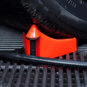 1pc Automotive Wash Hose Pipe - Tire Chock for Car Repair Shop