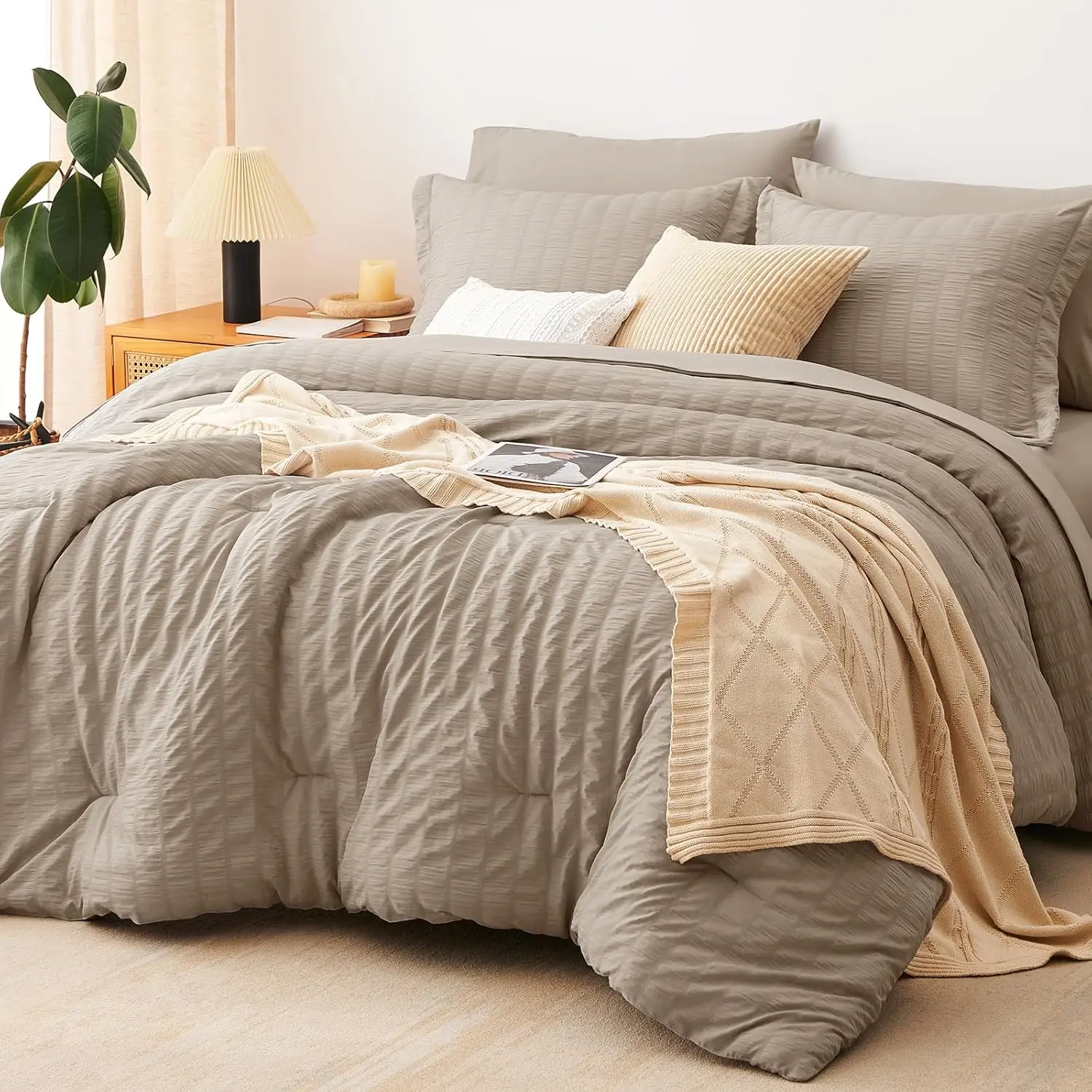 Size Comforter Khaki Seersucker 7 a Bag King Comforter with, with Down Alternative Comforter,, Pillowcases  Shams Seasons