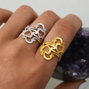 1pc 18K Gold Plated Stainless Steel Hollow Heart Open Ring Minimal Elegant Modern Jewelry for Women Perfect for Romantic Date Anniversary Evening Gift for Girlfriend Mom Friend Gold-Plated Striped Couple Minimalist Stacking