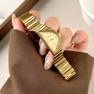 Women's Vintage Half-Moon Dial Watch, Fashionable Quartz Wristwatch, Perfect Gift for Women, Ideal for Daily Wear [332]