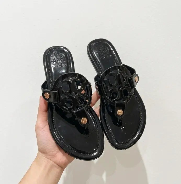 Women's Glossy Jelly Thong Sandals with Cutout Buckle Accent – Lightweight Slip-On Flat Summer Beach Flip Flops, Comfortable Casual Slides