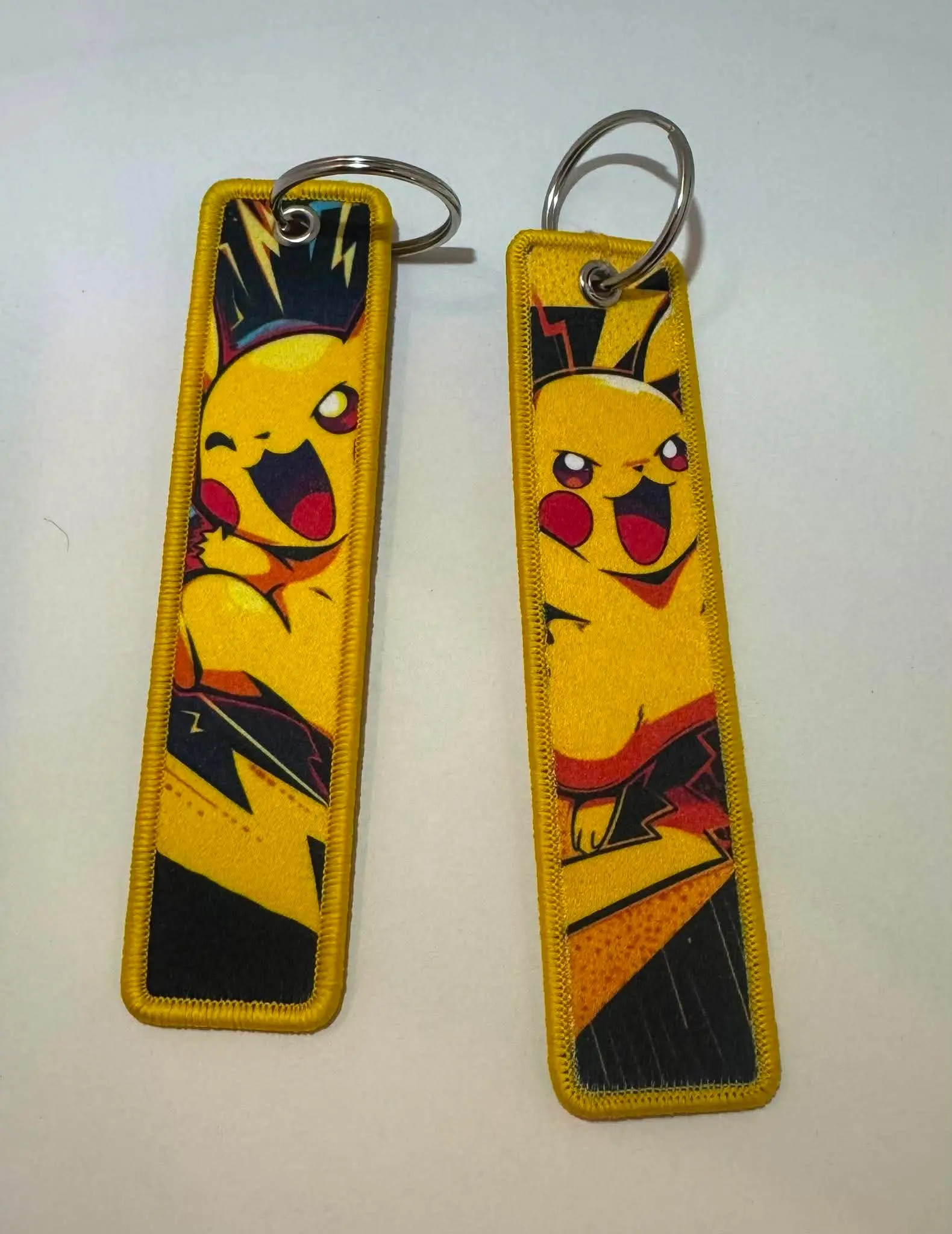 Keychain - Yellow and Black Design, Ideal for Key Storage and Organization