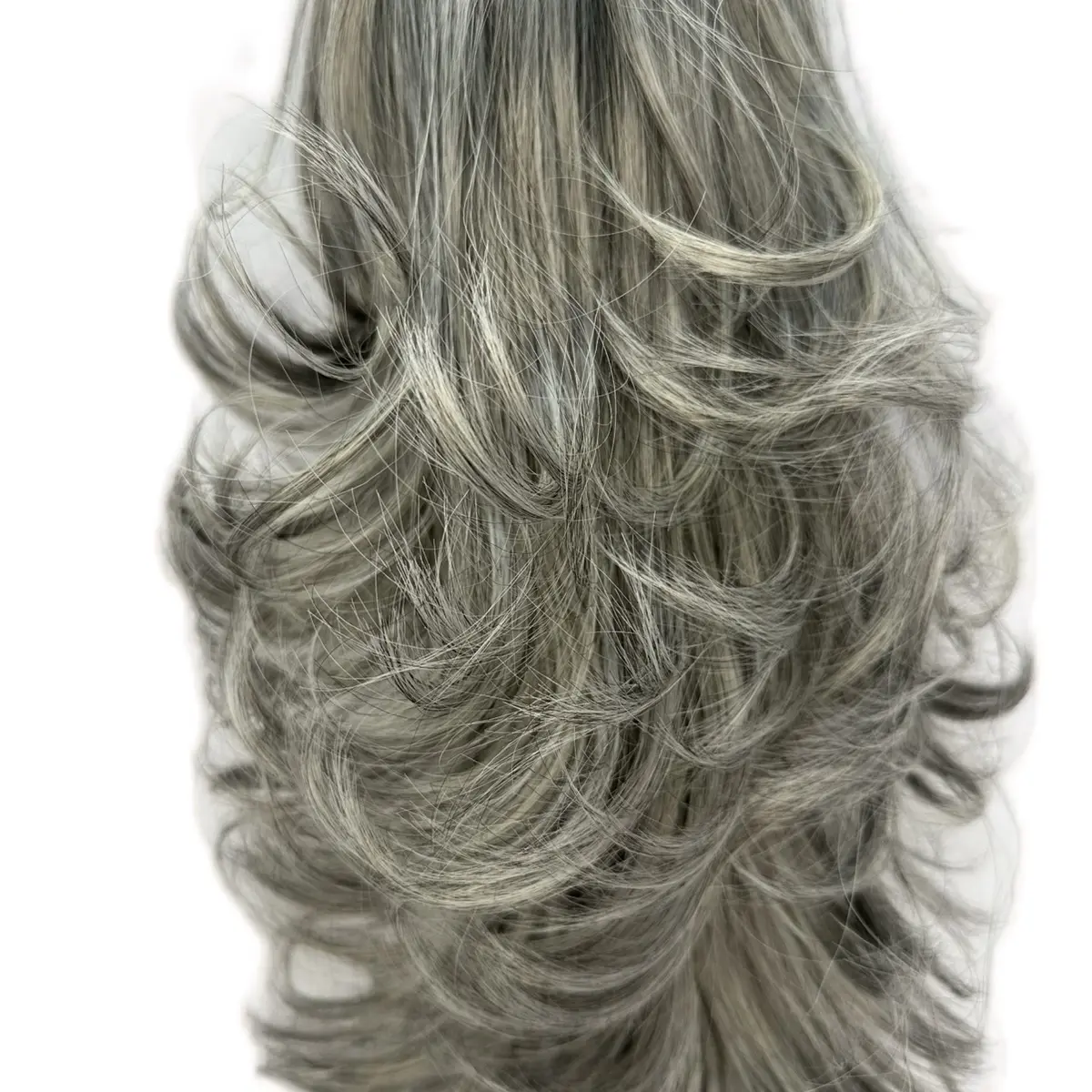 Victoria 18” platinado claro , corte mariposa Victoria 18” platinado claro , corte mariposa