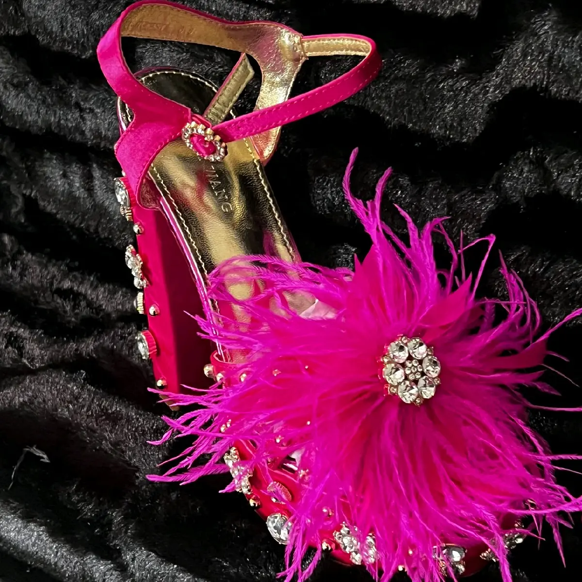 Dipped in Gemes hot pink (women heel)
