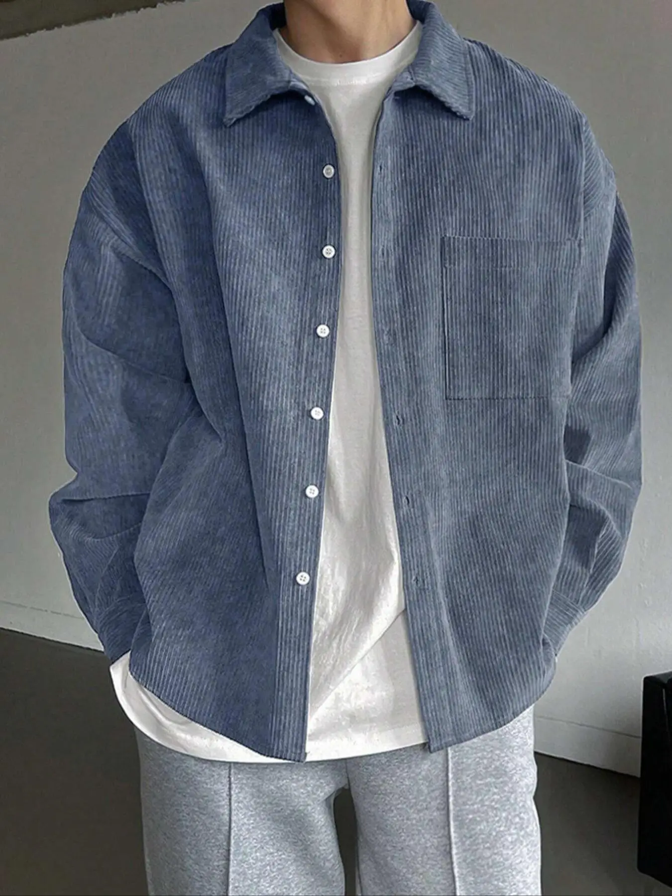 Men's Solid Button Front Corduroy Shirt, Regular Fit Casual Long Sleeve Collared Top for Spring & Fall, Men's Clothes for Daily Wear