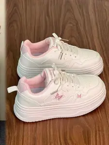 New Butterfly Pattern Thick Sole Sneakers for Women, Casual PU Walking Shoes, Height Increase, Comfortable and Versatile