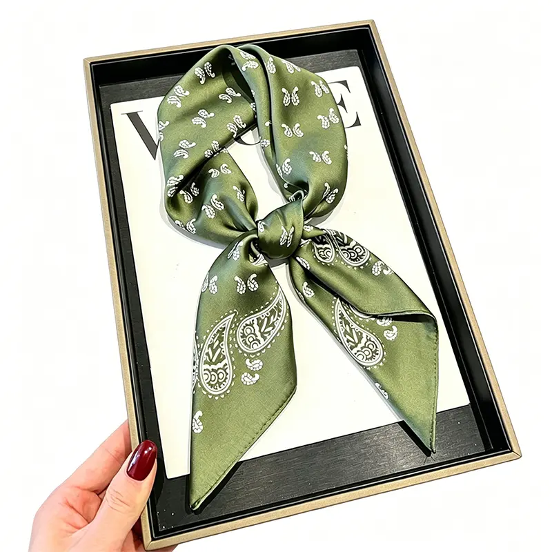 Elegant green waist scarf, girls' small square scarf, simple and versatile pure-color small scarf, women's head scarf, vintage style cashew print hair tie decoration