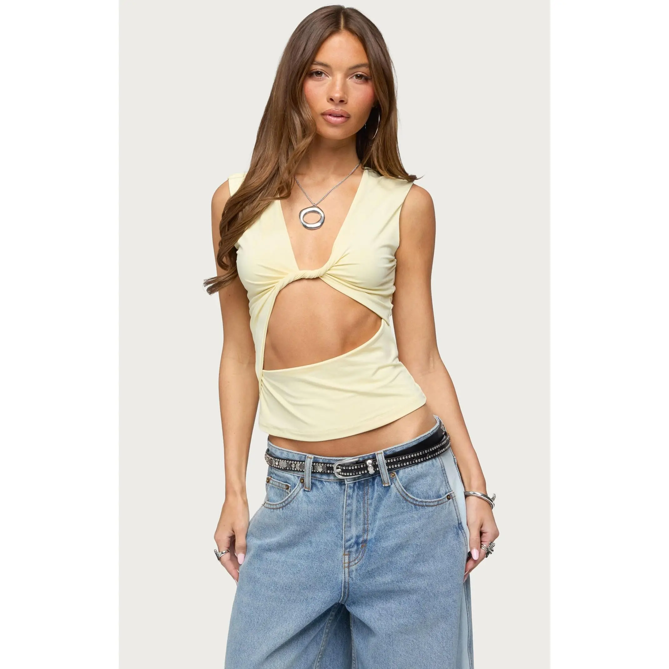 Edikted Women's Miranda Twist Cutout Top