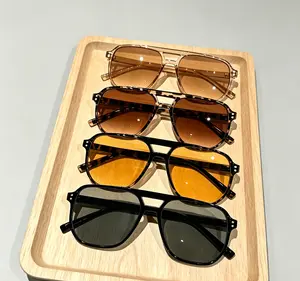 4‑Pack Unisex Retro Aviator Sunglasses UV400 Protection for Driving & Outdoor Use