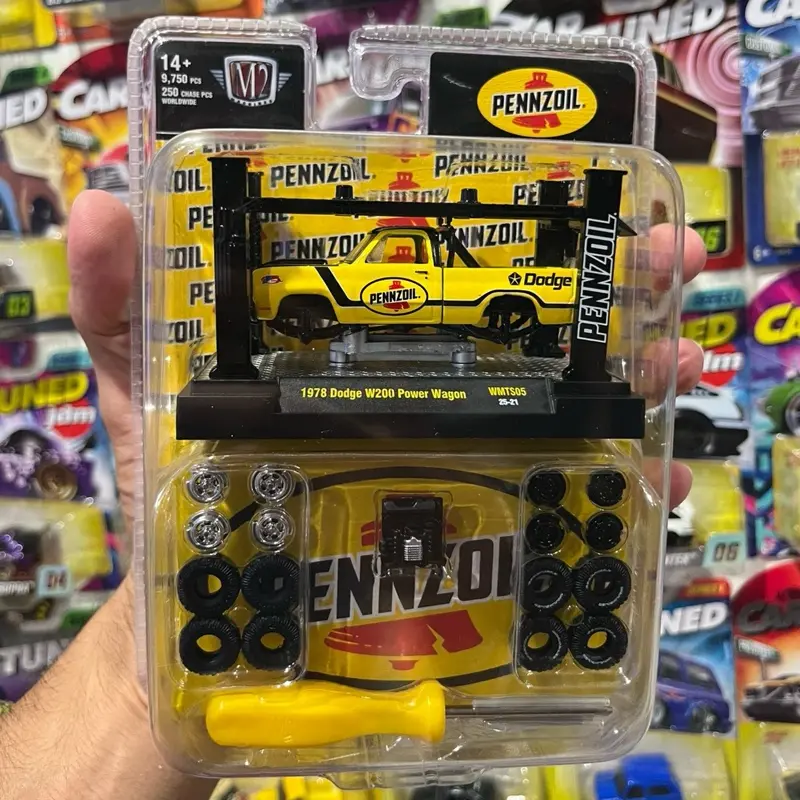 M2 Model Kit 1978 Dodge Power Wagon  Diecast Pickup Truck 1:64 scale