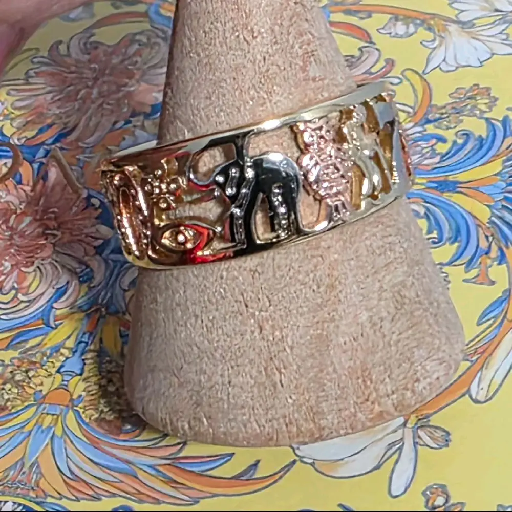 3-Tone High-Quality Finger Ring, Elegant Fashion Costume Jewelry for Casual Wear & Special Occasions with 3-Tone Look