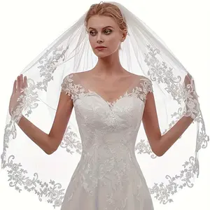 Elegant White Cathedral Veil for Ladies with Comb and Lace Design Short Double Veil for Brides and Formal Events Classic Veil with Lace Touch