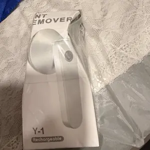 Rechargeable Fabric Shaver with 2 Replaceable Stainless Steel 6-Leaf Blades(1 Free Extra Included) | Lint Remover with 3-Speed Settings  - Efficient Sweater and Lint Shaver for Clothes, Removing Fuzz, Lint Balls, Pills, and Hairballs.Christmas Gift.