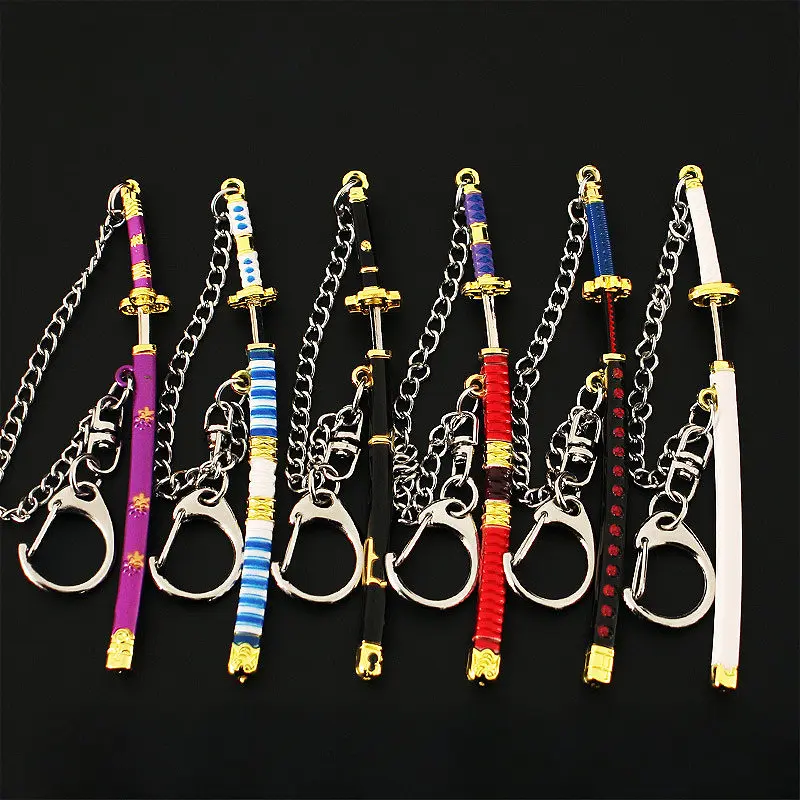 5-Pack Vintage Sword Keychains for Anime & Manga Fans, Collectible Zinc Alloy Game Accessory Set, Metal Gift for Men & Collectors