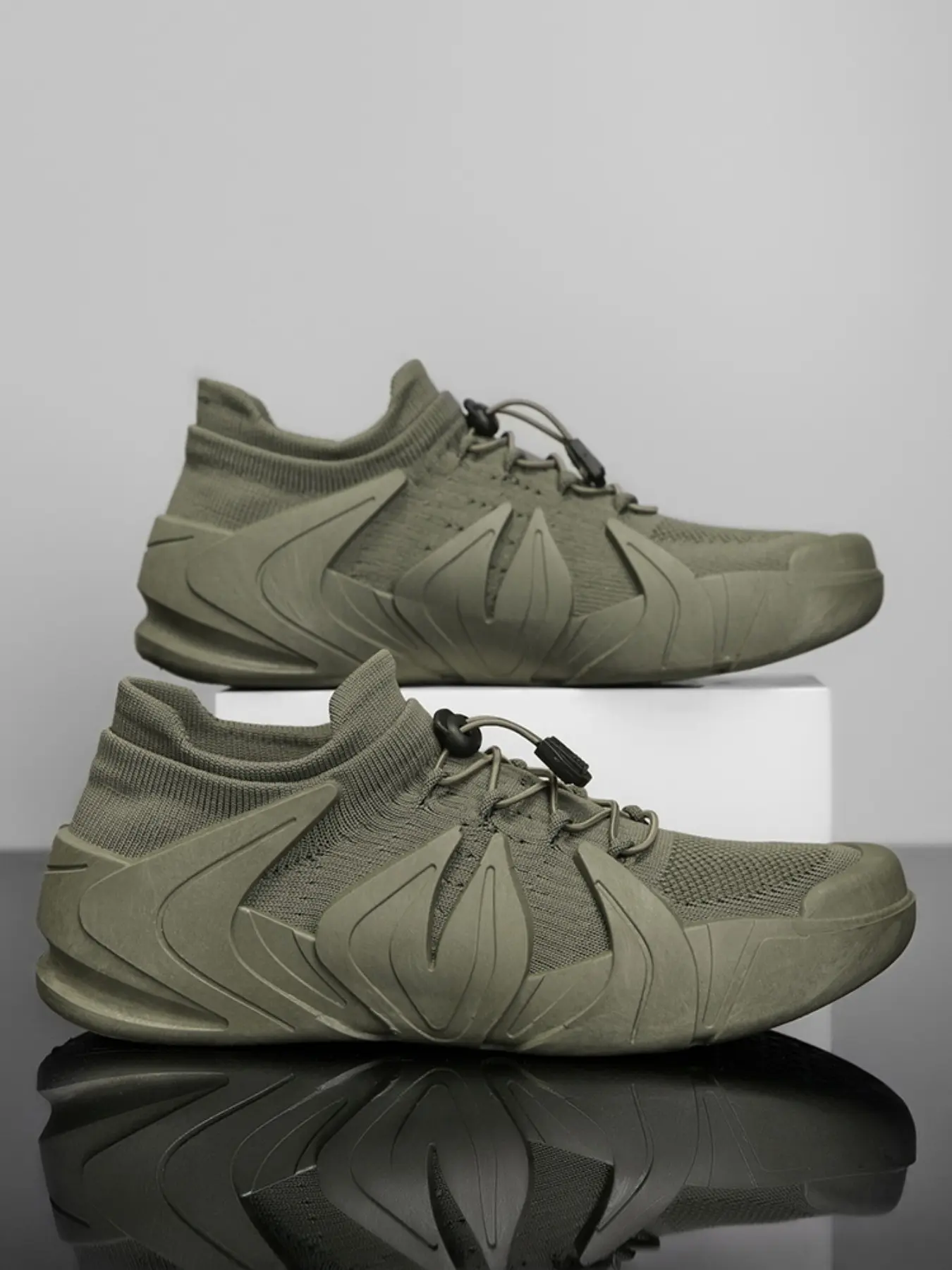 Men's Outdoor Hiking Shoes, Trekking Shoes, Fashionable Casual Sporty Aron Shoes, Breathable Non-Slip No-Tie Design, Comfortable Daily Wear