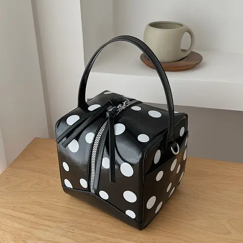 Retro classic practical texture polka dot handbag, Fashionable bags, simple, casual, versatile, niche personality single shoulder crossbody bag, detachable shoulder strap, suitable for daily commuting, shopping, and gatherings