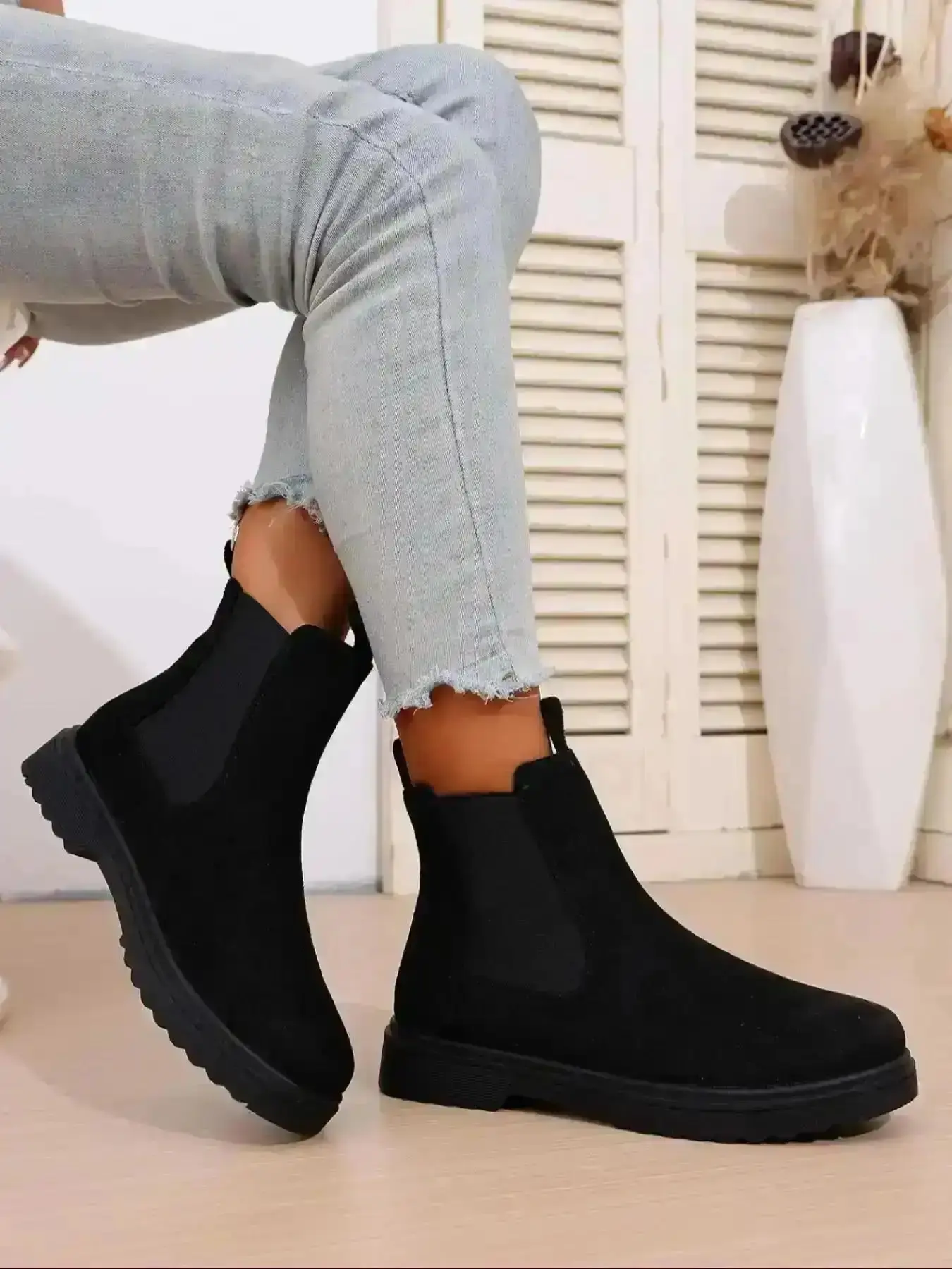 Women's Chelsea Flat Boots, Elastic Slip-On Short Booties, Winter Casual Outdoor Barefoot Shoes, Durable Non-Slip Design, Minimalist, Flexible, Essential, Trendy, Snow, Fur Lined, Lifestyle, Combat, Chunky Heel Smart