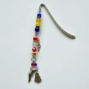 Housemaid metal hook bookmark for readers