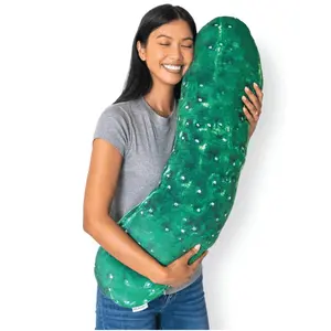 Much Comfort 22" 3D Dill Pickle Throw Pillow – Soft Dill Pickle-Shaped Cushion for Bed, Couch & Kawaii Room Decor | Soft & Ultra Premium Fabric Pillow for Home Decor | Funny Food Gift for Kids & Teens | Body Cushion for Home Decor or Pregnant Women