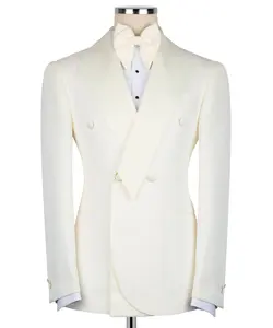 Tuxedo with gemomertic collar