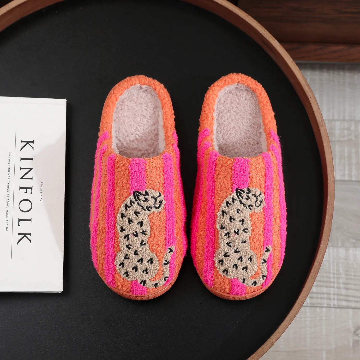 Women's Retro Striped & Leopard Pattern Fuzzy Closed Toe Slippers, Super Soft Fluffy Lined Warm Fabric, Anti-Slip Quiet Sole Cozy Indoor Bedroom Plush Slippers, Winter Home Shoes, Perfect Holiday Gift for Ladies, Leopard Print Slippers