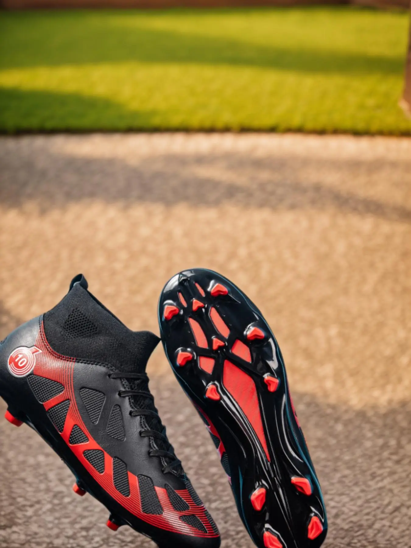 Men's High Top Football Shoes, Breathable Comfortable Non-slip Football Cleats, Professional Football Shoes for Outdoor Training & Competition