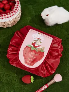 Strawberry Shortcake X SHEIN Cartoon Character & Strawberry Pattern Cosmetic Bag