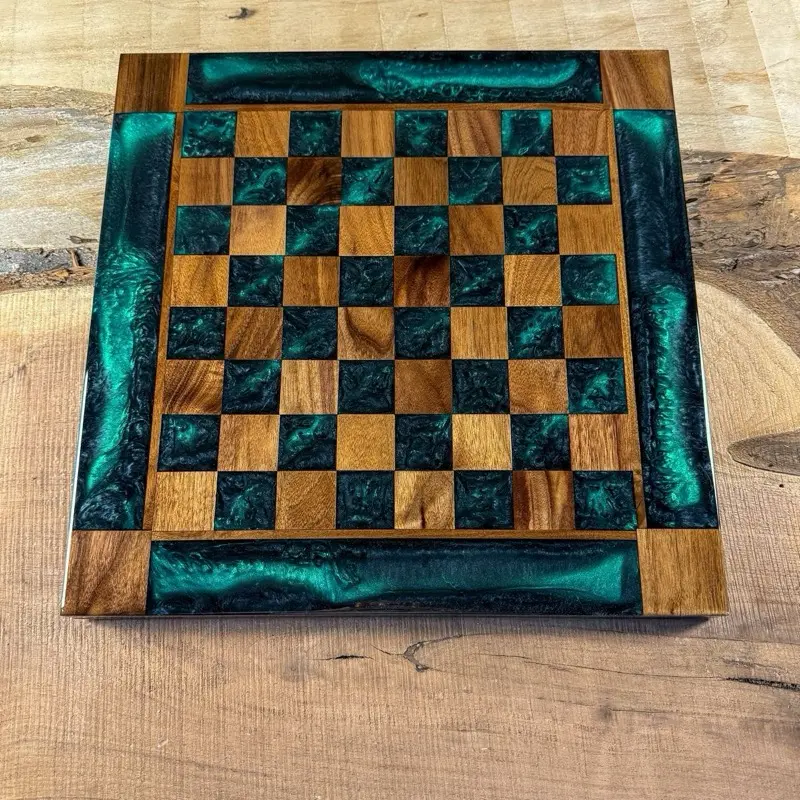 Emerald Black Onyx Walnut Chess Board (INCLUDES PIECES)