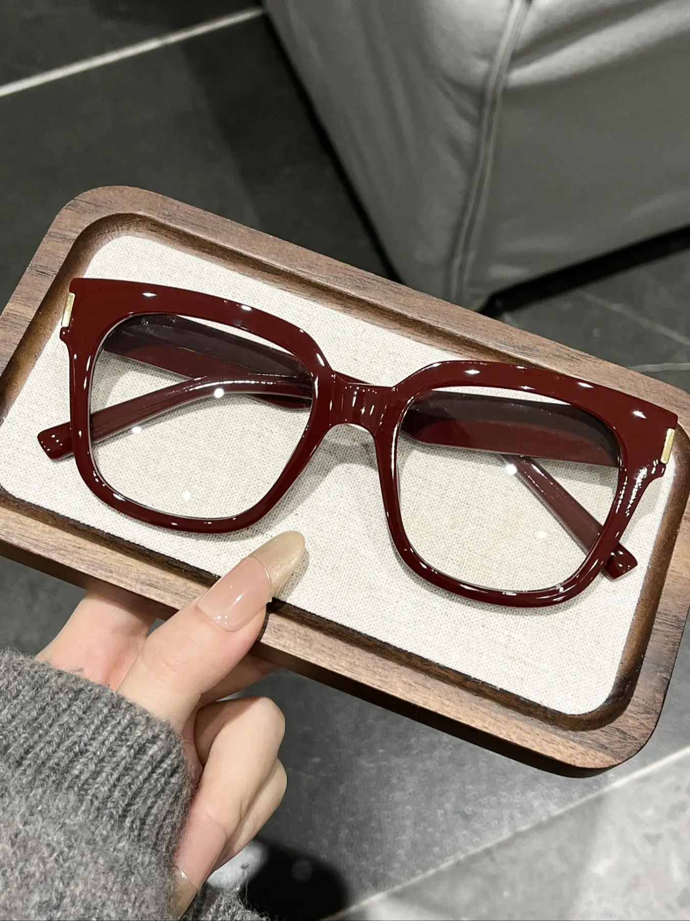Women's Wine Square Frame Glasses, Square Frame Eyeglasses, Fashion New Trend Decorative Flat Lens Eyewear, Daily Versatile Style Accessories, Stylish Square Frames, Stylish Trendy Eyewear