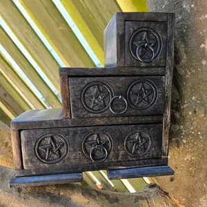 Pentagram 3 Step Chest