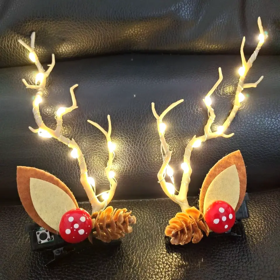 Luminous Antler Hair Clip Cristmas LED Light Women Girl Glowing Elk Ear Horn Headwear Hair Accessories Christmas New Year Decor Does not apply