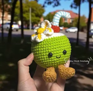 Cute Crochet Coconut Plush Keychain – Handmade Tropical Amigurumi Bag Charm, Backpack Decoration, Funny Gift