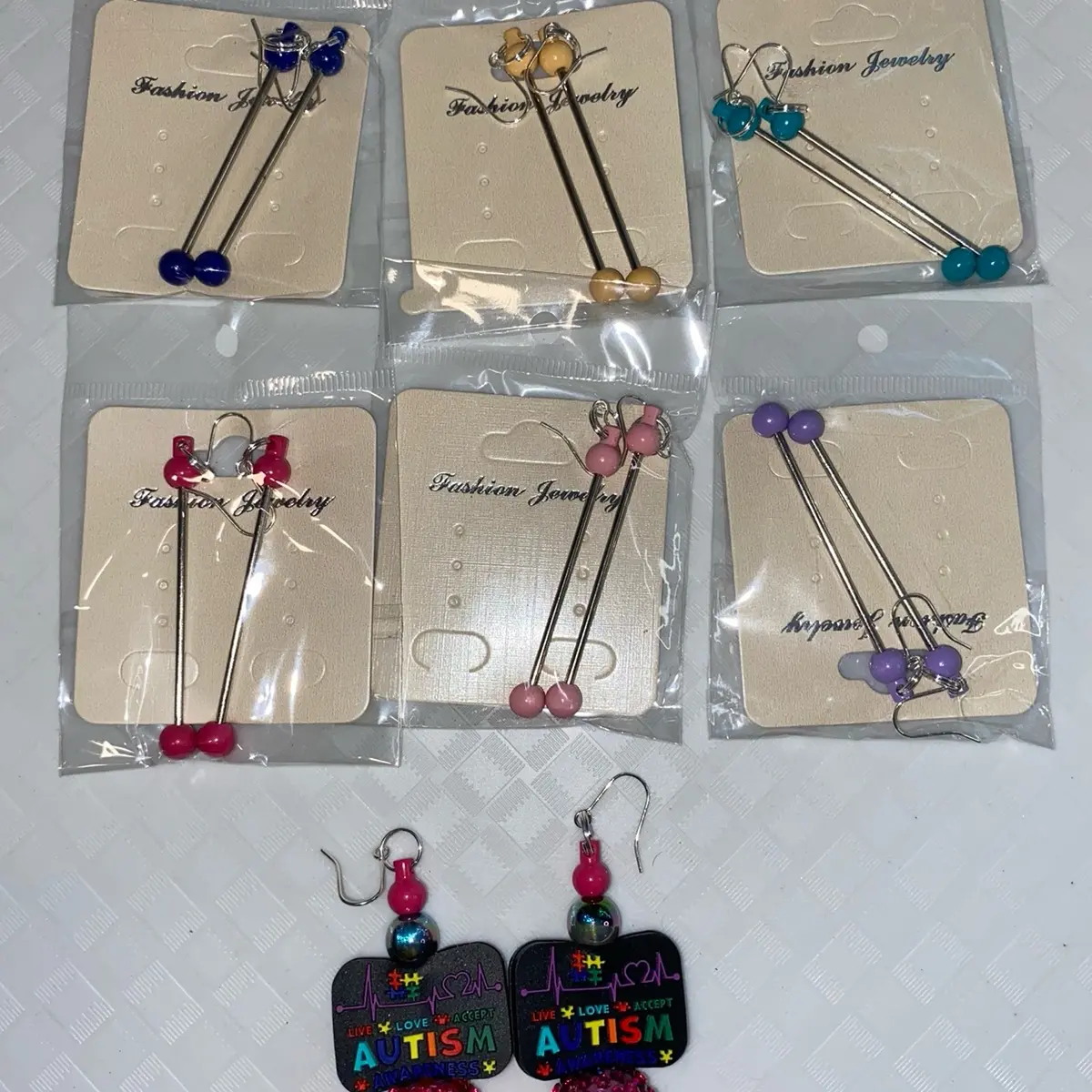 Beadable Earrings Random Color 1 Pair