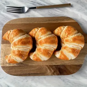3 Pcs Fake Croissant Props – Lifelike Bread Decor for Kitchen Display Food Photography Home Aesthetic Tabletop Accents Ideal for Café Styling Bakery Window Shows French - Themed Party Decor and Gift Ideas for Food Lovers & Interior Design Enthusiasts