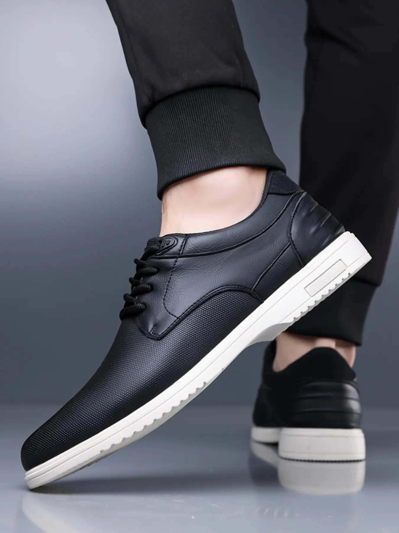 Men's Casual Leather Shoes, Formal Dress Shoes, High-End Business Footwear, One-Piece Formal Wedding Shoes, Leisure Work Office Party Meeting Wear, Rubber, Closed
