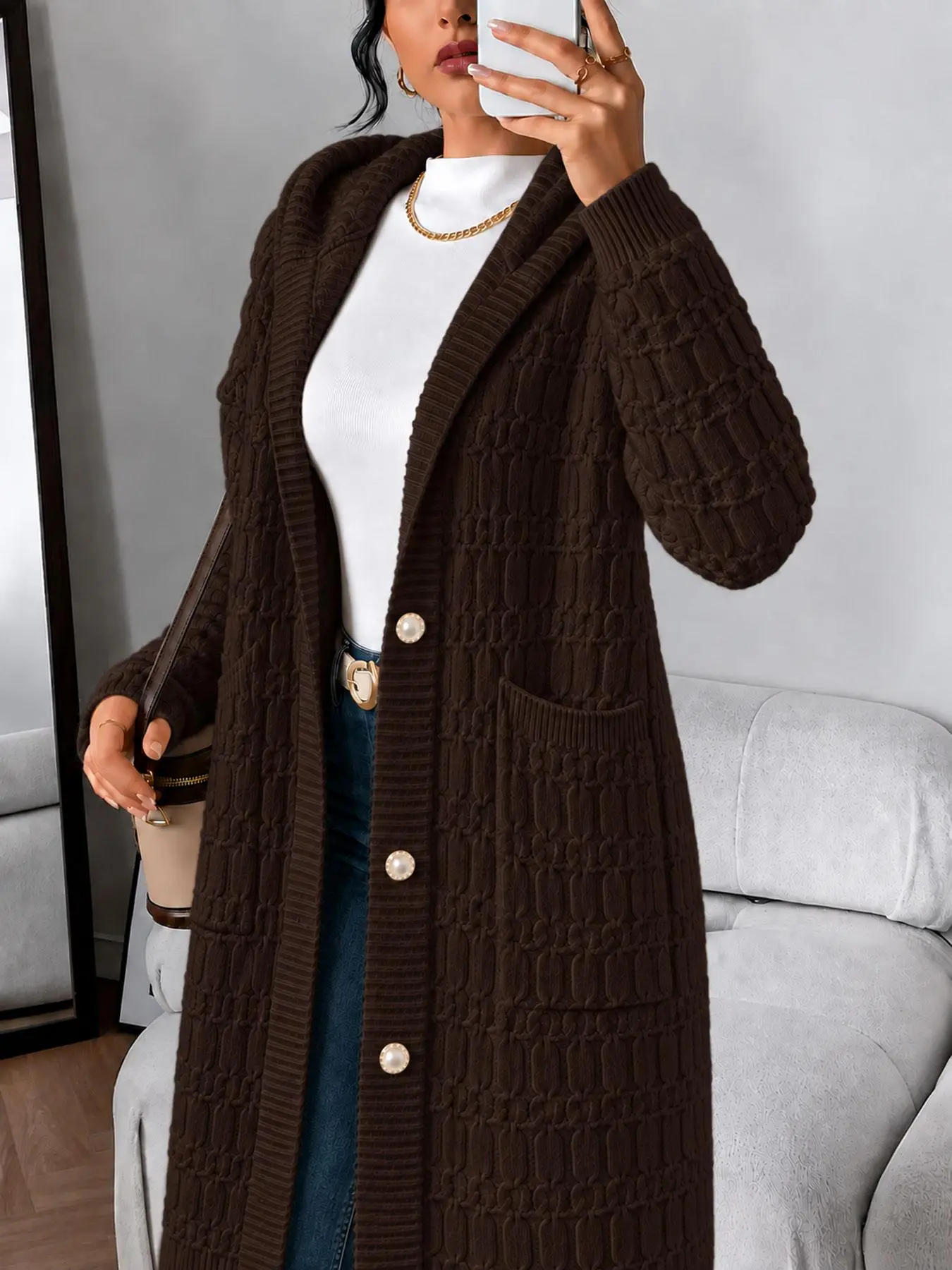 Elegant Long Cardigan with Button Closure and Pockets - Perfect for Layering and Comfortable Wear Knitwear Womenswear Outfits Piece Style Tops