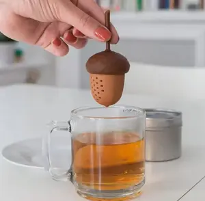 Creative Pine Cone Tea Infuser - Food Grade Silicone Tea Strainer with Long Handle, BPA Free, Eco-Friendly Gift for Tea Lovers TIKA