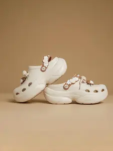 1 Pair of Women's Sweet Cool Clog Sandals: Cute Cartoon Decor, Breathable Not Stuffy Feet, Platform Height Increasing, EVA Material, Anti-Slip Wear-Resistant, Outdoor Casual Closed Toe Slippers