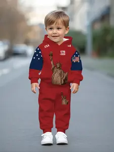 Digital printed hooded sweatshirt set for baby boys featuring silhouettes of retro reddish-brown buildings, casual and comfortable, perfect for daily outings, a trendy and versatile gift choice for little boys