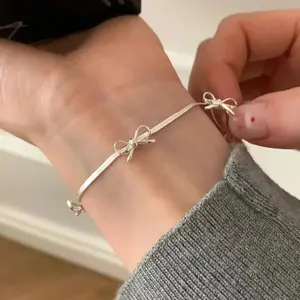 Women's Delicate Bowknot Snake Chain Bracelet - Sweet Ribbon Bow Charm Jewelry for Girls' Party, Daily Wear (Sports Wristband Accessory)
