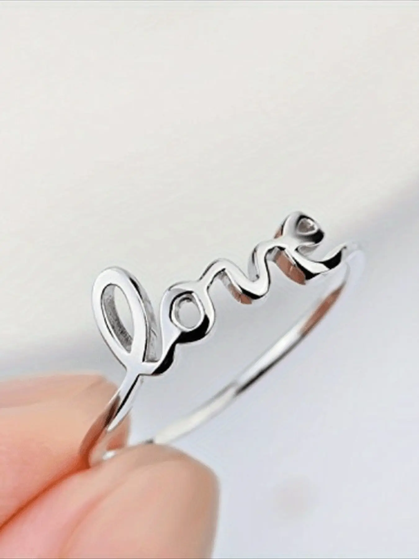 Simple, personalized, fashionable, creative letter Love women's Exquisite Trendy Ring Heart Shaped Ring Heart Initial Rings is suitable for daily parties, banquets, celebrations, Valentine's Day gifts, Personalized Jewelry Gift