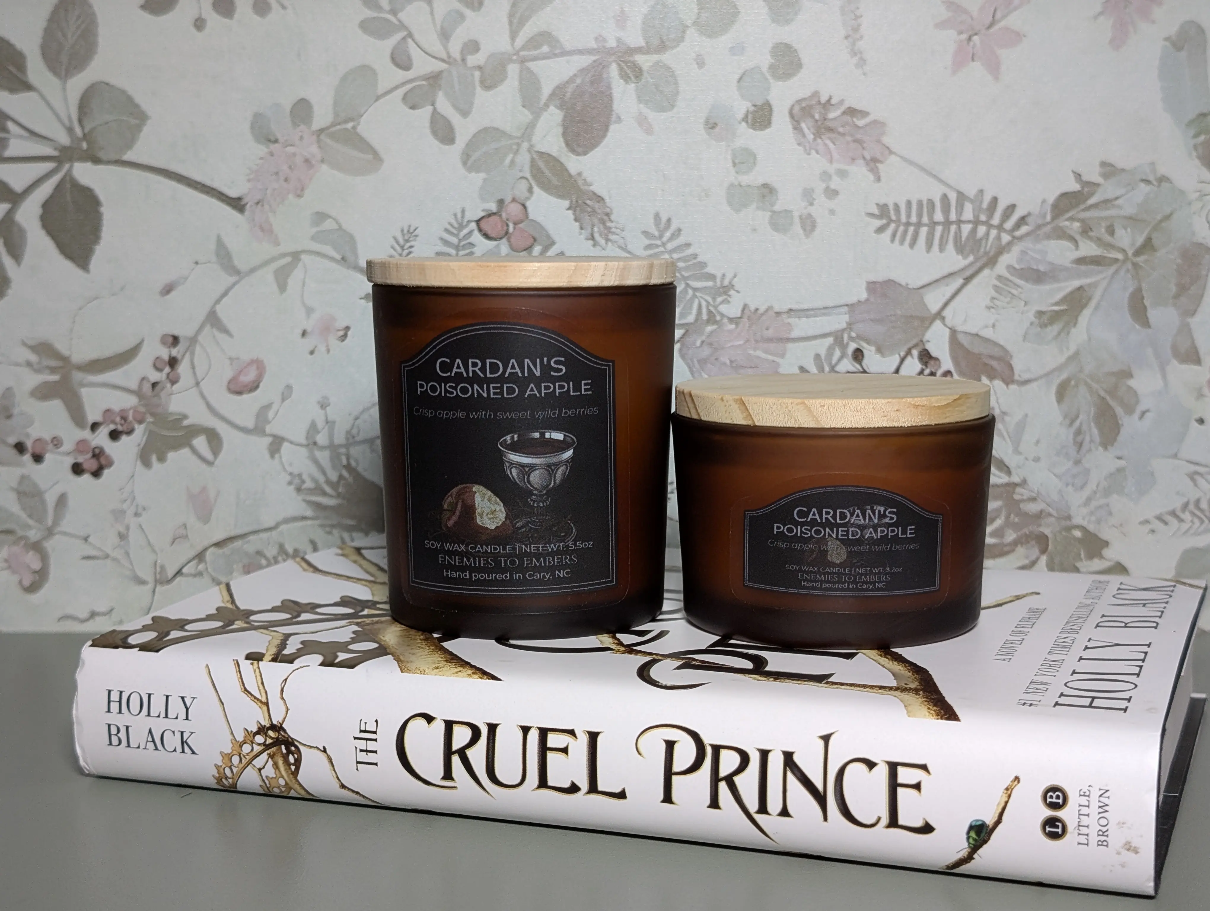 Cardan's Poisoned Apple Candle: Bookish Fantasy