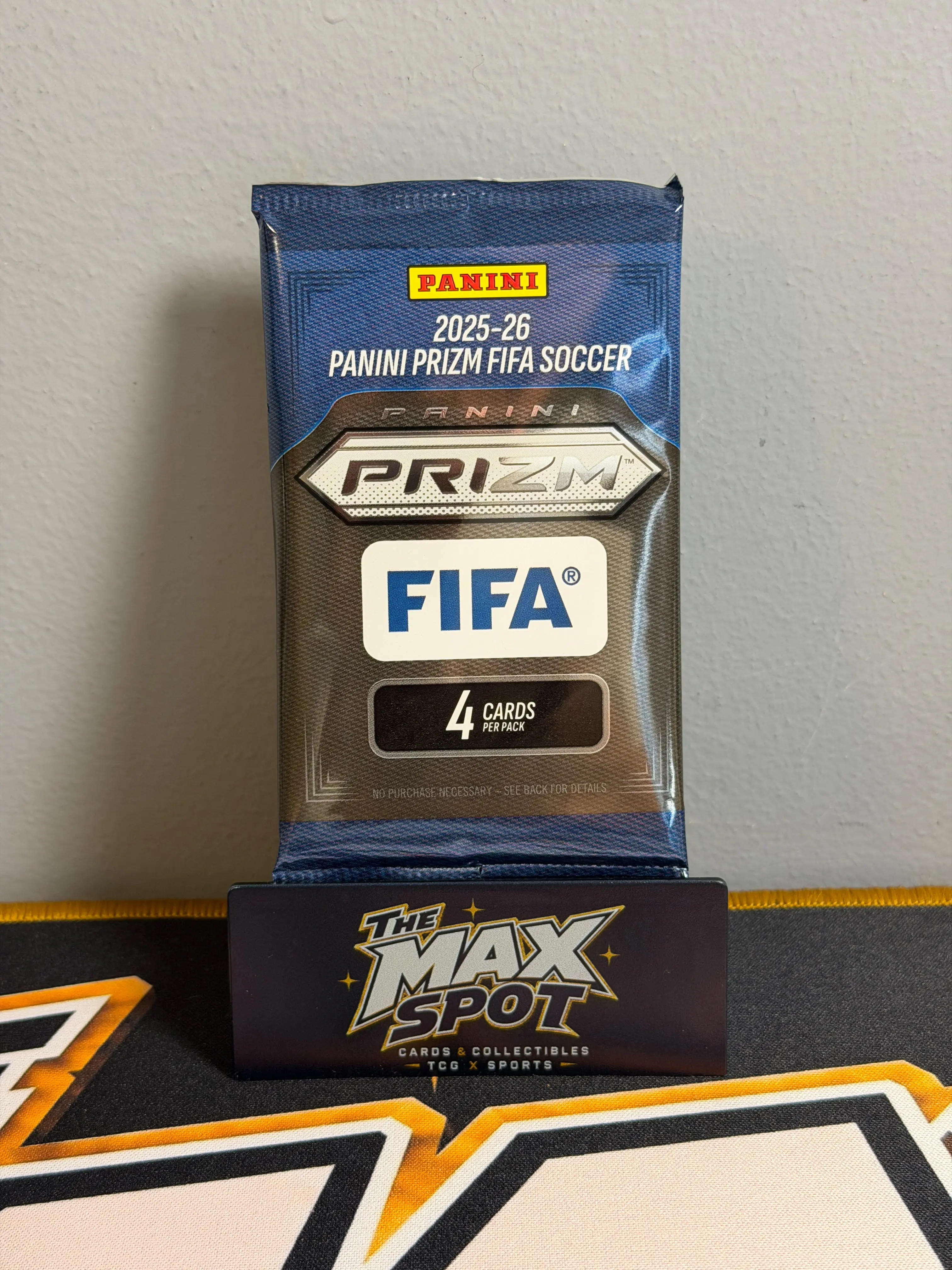 (1) 2025/26 Panini Prizm FIFA Soccer Retail Pack 4 Cards per Pack