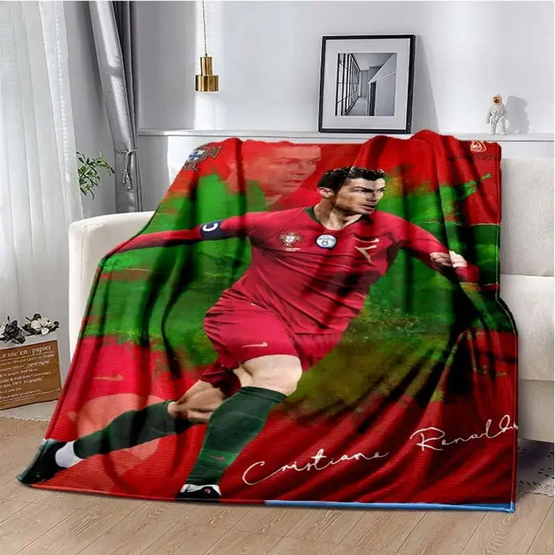 Soccer Player Cristiano Ronaldo Blanket for Adults, Home Bedroom Cover, Outdoor Portable, Soft and Warm Flannel, CustomizableThanksgiving Father's Day Suitable for holiday gifts for family and friends A quilt suitable for