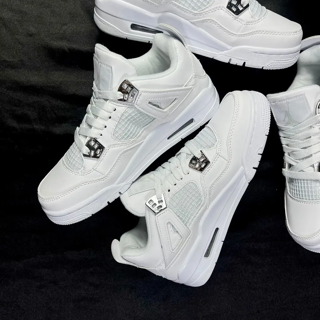 Minimal White Street Sneakers - Lightweight Casual Walking Collectible Sports Shoes