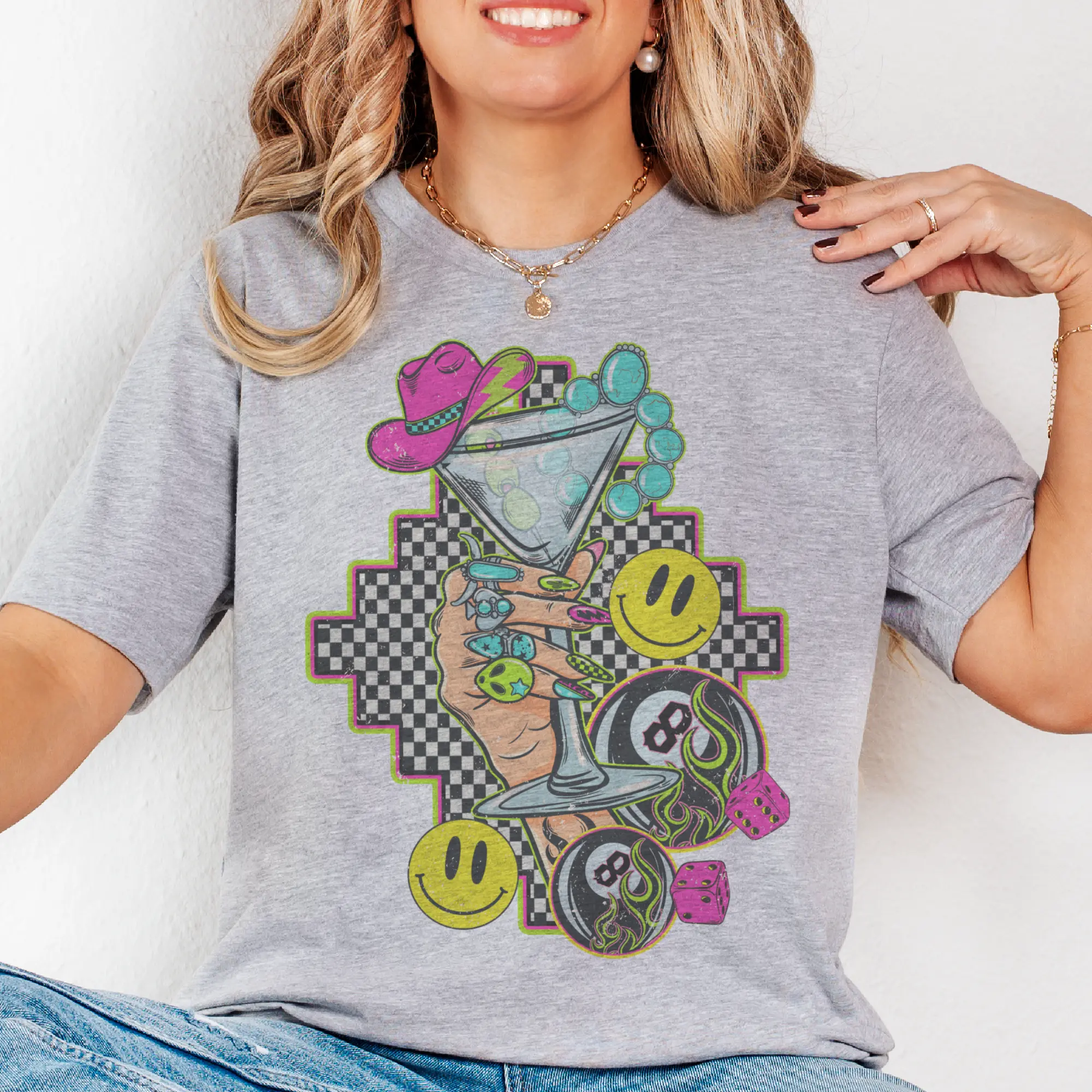 Vintage Western Tee Retro Cowgirl Cocktail Graphic Sweatshirt Checkered Eight Ball Tshirt Turquoise Hot Pink Dice Pullover Casual Womenswear Sublimation Crewneck