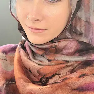 Women's Trendy Watercolor Print Scarf 80x180cm, Summer Muslim Headscarf Hijab for Beach Sun Protection, Casual Woven Fabric Accessory