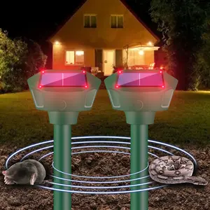 Outdoor Rat, Outdoor Snake for The Yard, Solar-Powered Animal Repeller That Drives Away Moles, Gophers, Snakes, Voles, And Other Underground Pests in The Garden Area