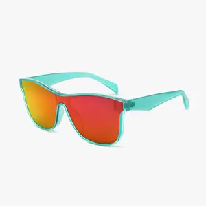 New Retro Monolens Sunglasses for Women—Unisex, UV400 Protection. A Casual and Trendy Accessory Perfect for Outdoor Travel, Beach Outings, and Street Style.